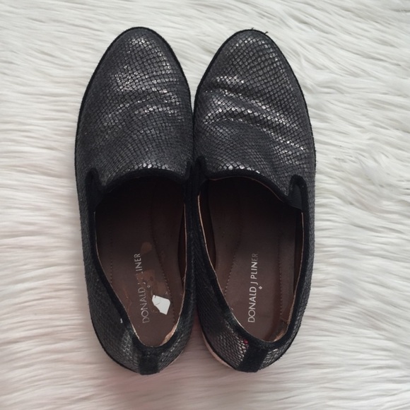 Donald J. Pliner Mickey Metallic Sneaker Loafer 11 - Picture 6 of 10